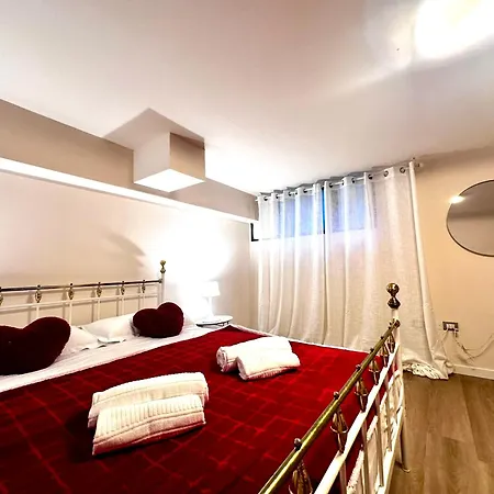 Green Garden Apartment *
